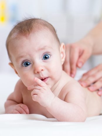 Kūdikių masažas (tėveliams)